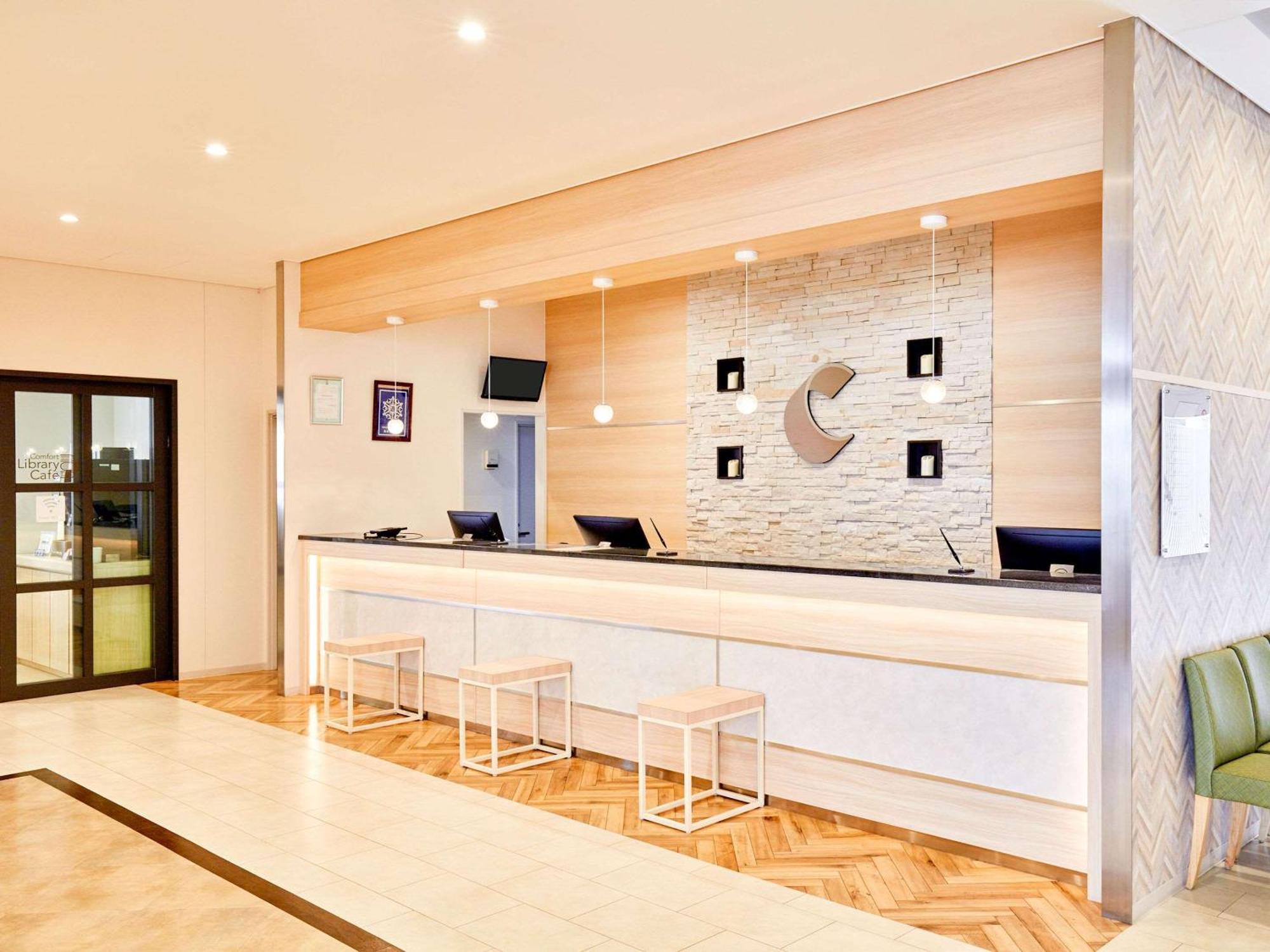 Comfort Hotel Kochi Exterior photo